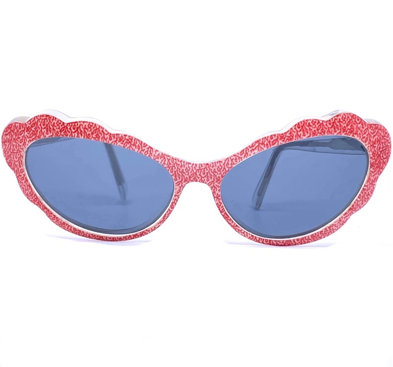 IDC 57 fancy cloud shaped cateye sunglasses, in black or red spray pattern, 1980s NOS France image 3