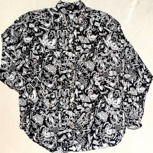 Moschino Jeans 90s old school drawings black/white  cotton shirt w golden buttons. Sz M mint