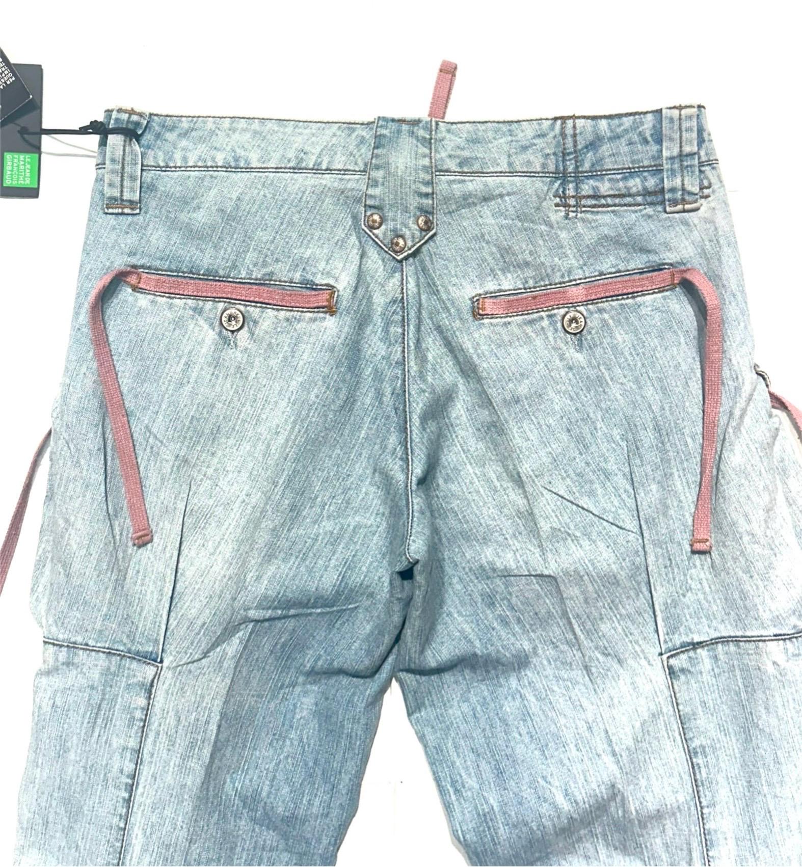 Pantalon Jean Droit Girbaud Brodé Rose - Taille 36 (81cm) - Italie - Excellent état Occasion