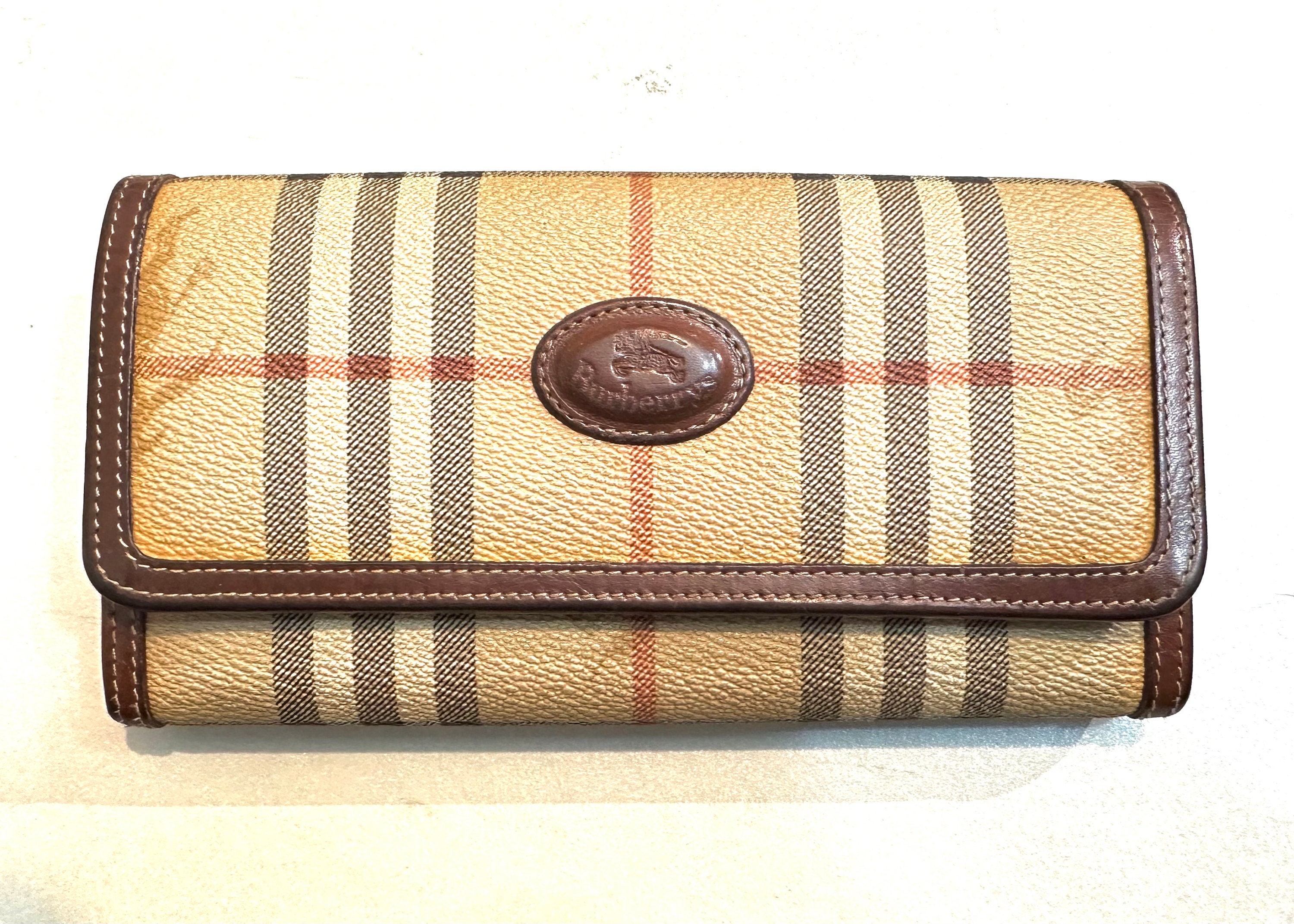 Vintage Burberry long wallet Patent And Check