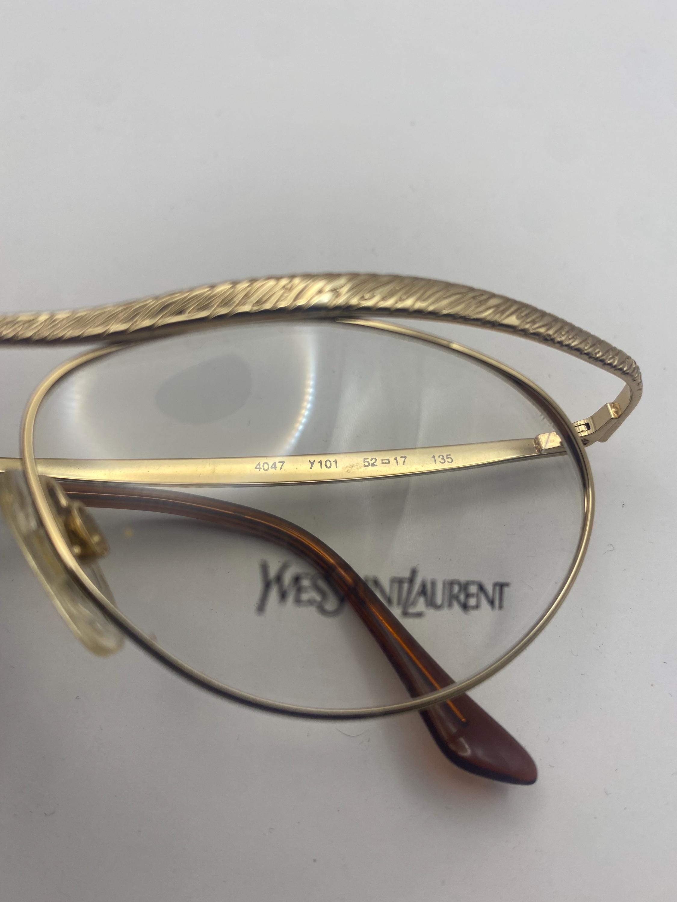 【Yves Saint Laurent】イヴサンローラン ヴィンテージ　NC YSL Saint Laurent 4047 Modernist Golden Cateye Frames With Carved