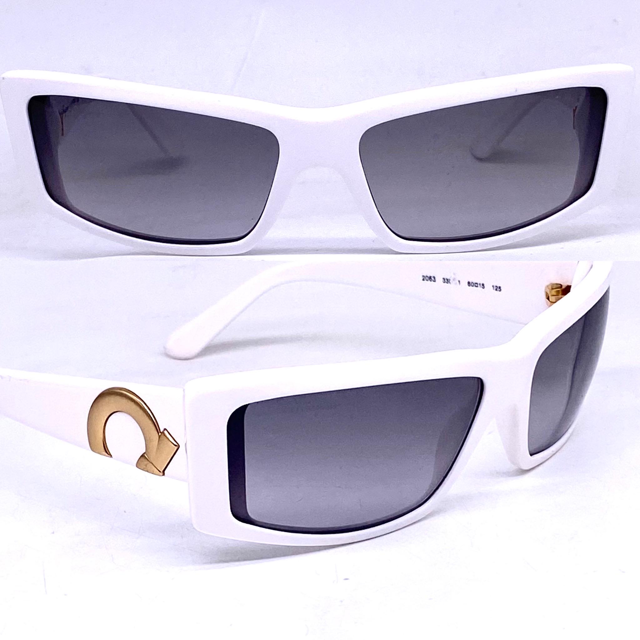B*t様 フェラガモ　サングラス　ホワイト　ケース箱付き Ferragamo White Acetate Rectangular Sunglasses W Golden Metal