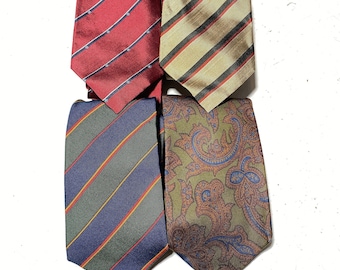 Aquascutum vintage pure silk ties regimental / paisley classic motifs, in mint condition
