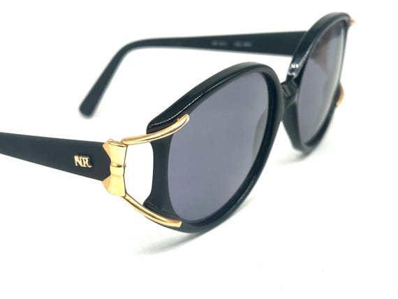Nina Ricci Classy Black Oversized Sunglasses W Golden  display picture 1