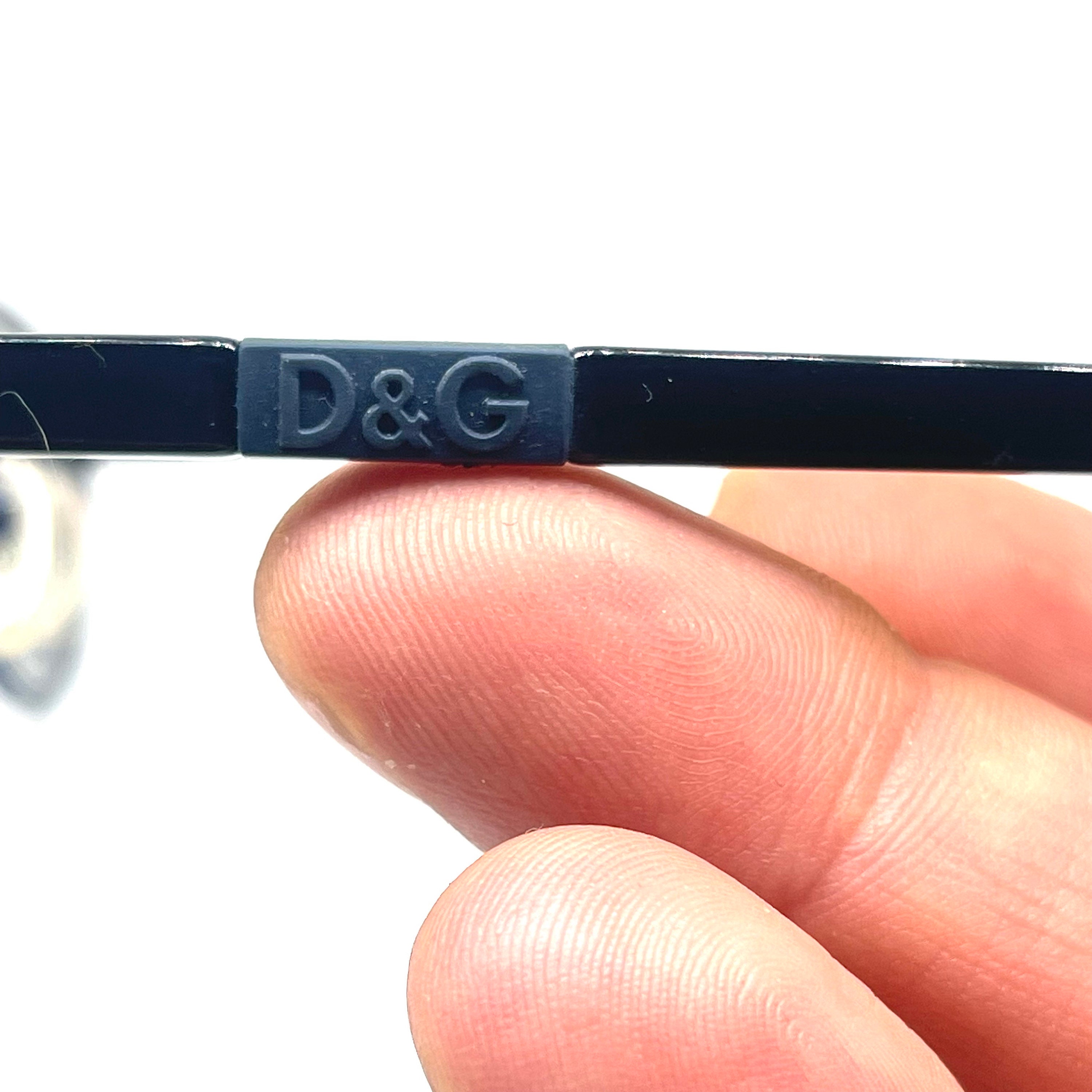 Dolce and gabbana finger sunglasses hot sale