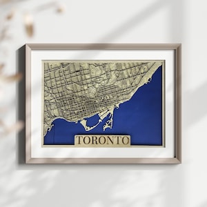 Carte en couches découpée au laser de la ville de Toronto / Carte 3D / Plan de la ville fait main / Cadeau de mariage / Cadeau pour maman / Cadeau de pendaison de crémaillère / Cadeau d'anniversaire