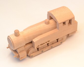 Locomotive toy in natural beech wood for children over three years old