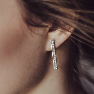 Verba Silber Ohrringe, Valentinstag Geschenk, personalisiertes Geschenk für Sie, Verba Mundus Ohrringe, 925 Sterling Silber Lange Ohrringe, Besonderes Geschenk