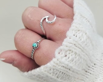 Anillo de ola grande hecho a mano - Anillo de ola único - Anillo de ola de plata esterlina - Joyería de playa - Anillo martillado - Regalo para amantes del océano - Regalo para ella