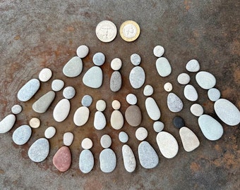 Stone People Craft Kit, set of 20 people, Family Pebble Art, DIY Creative Activity, Craft Supplies, For picture making