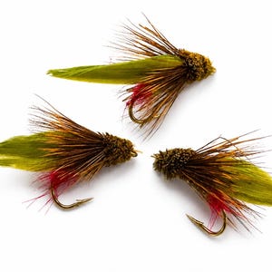 Paquete de 3 moscas de pesca Peter Muddler verdes. Tamaño 12.