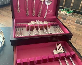 34-piece Vintage 1847 Rogers Bros. Flatware Set, Heritage Pattern