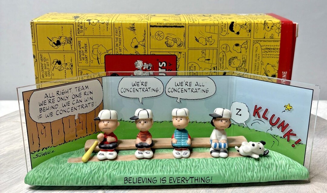 Hallmark -peanuts Gallery - the Winning Team - Limited Edition