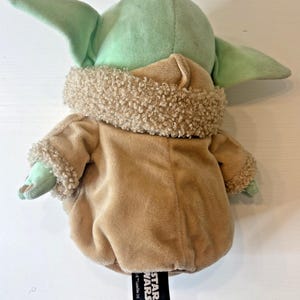 Mattel Star Wars The Child (Grogu / Baby Yoda) Plush image 2