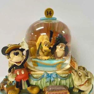 DISNEY Mickey Snowglobe Mickey Goofy