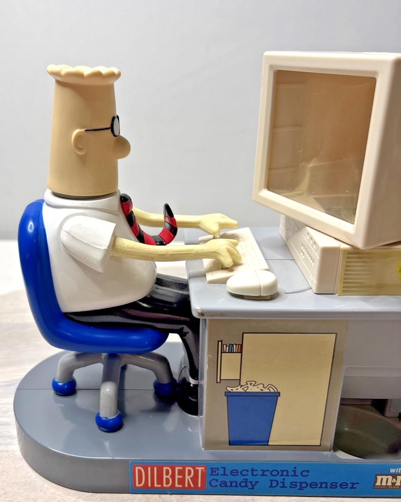 Vintage 1998 Dilbert Electronic Candy Dispenser, Retro Office Desk