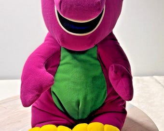 Peluche de Barney parlante: Dinosaurio morado. Presiona para escuchar. 45 cm.