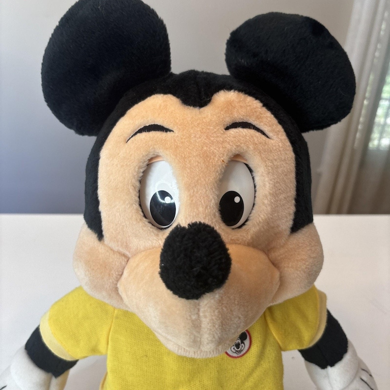 Talking Mickey Mouse Cassette Player Plush World Wonder DNW image 2