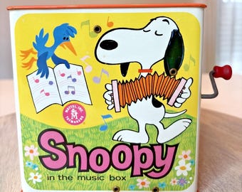 Vintage 1966 Snoopy Jack in the Box – Mattel Tin Toy – Works