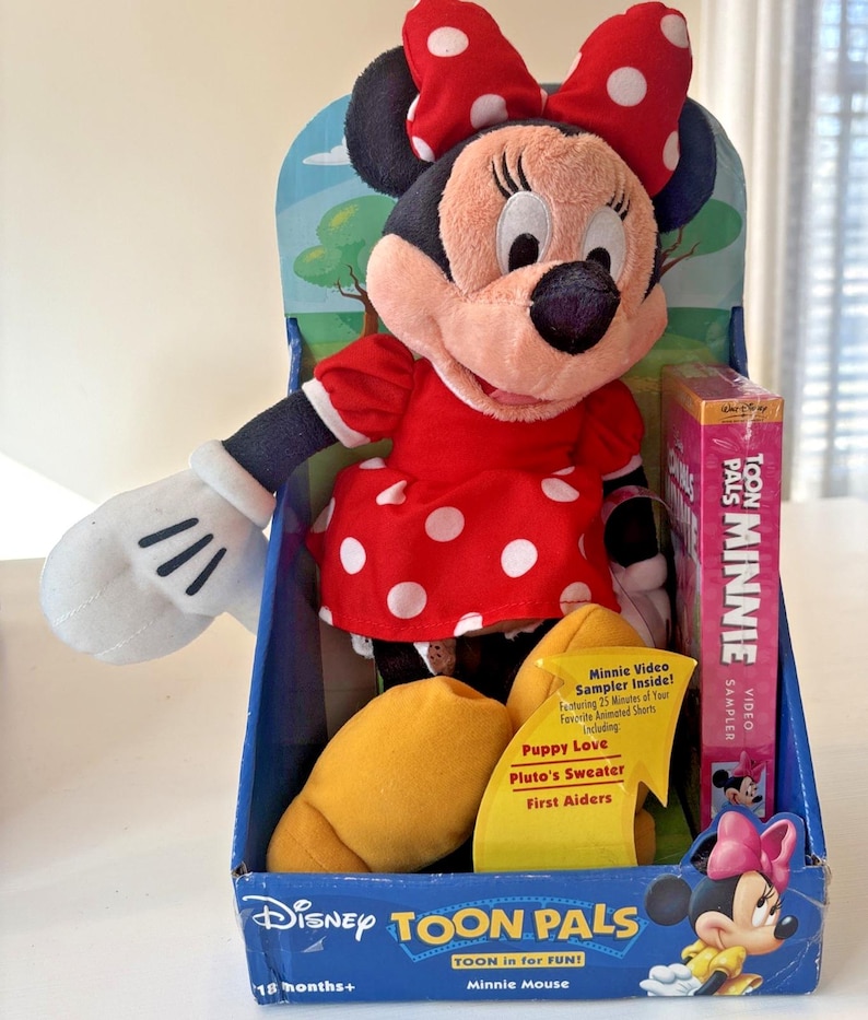 Set de peluches y accesorios de Minnie Mouse de Disney Toon Pals, NUEVO en caja. imagen 1