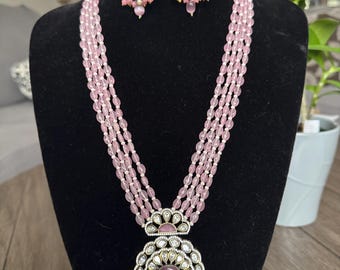 Beautiful Necklace set Tyani Kundan Monalisa Beads