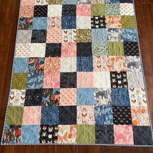 gender neutral quilt, handmade baby quilt, woodland animal quilt, baby shower gift, crib quilt, toddler quilt, nursery gift, patchwork quilt