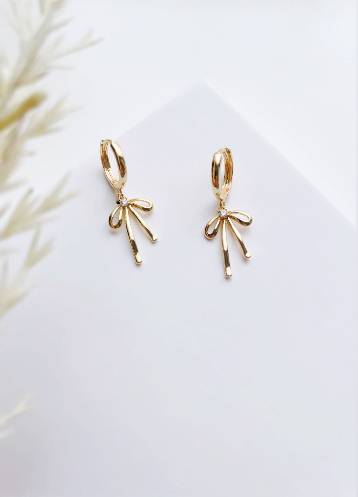 ピアス VINTAGE HOLLYWOOD Tiny Ribbon Earrings 4BFK515 Ribbon Earring - Etsy