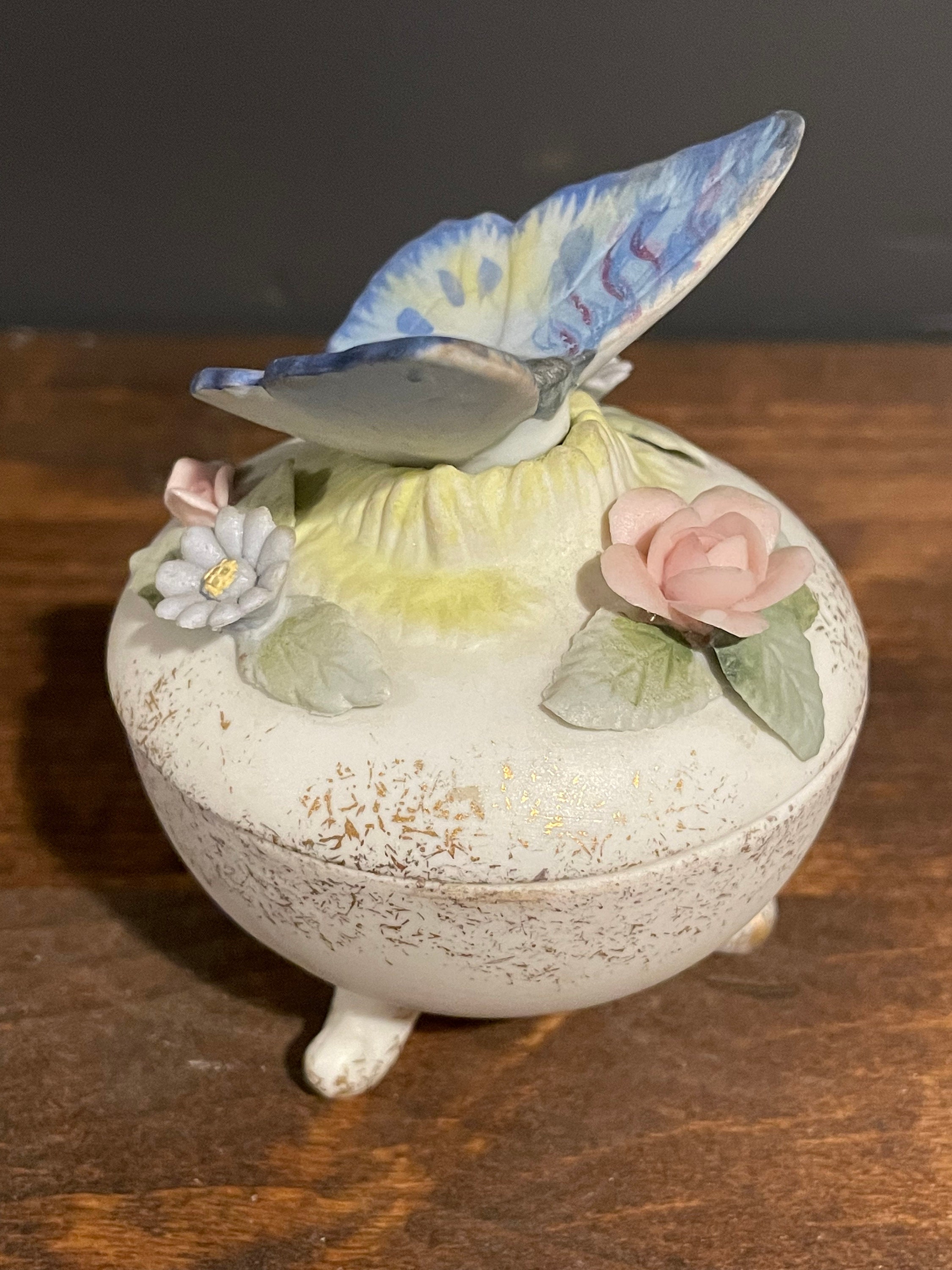 Vintage Lefton Porcelain Butterfly Trinket Box KW2771, Blue Vintage Lefton Porcelain Butterfly Trinket Box KW2771, Blue