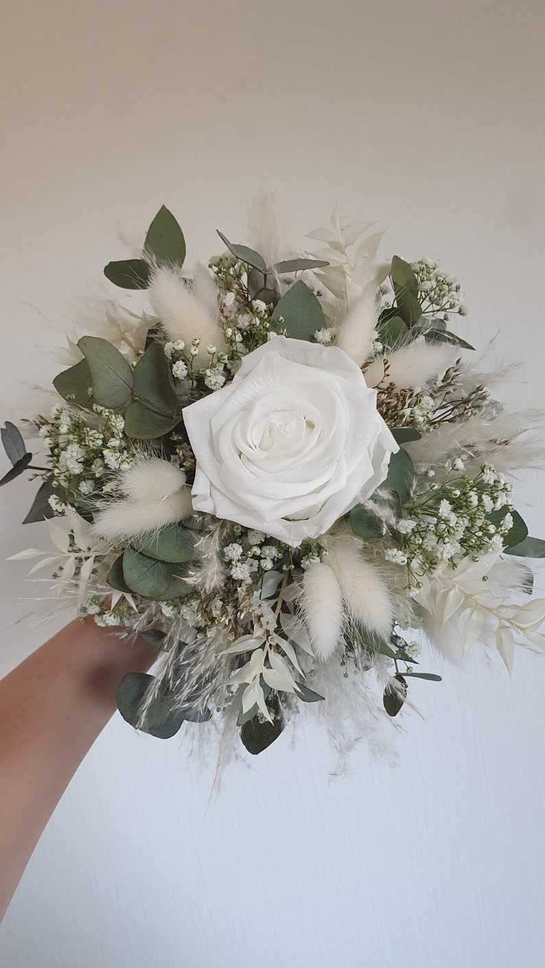 Brautstrauß aus Trockenblumen weiß grün Eukalyptus Hochzeit afbeelding 2