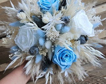 Trockenblumen Brautstrauß blau weiß Hochzeit