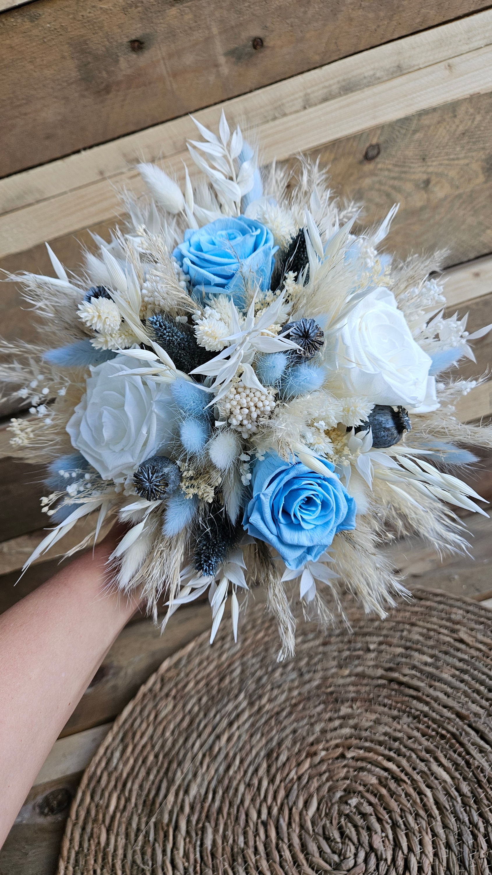 Trockenblumen Brautstrauß blau weiß Hochzeit