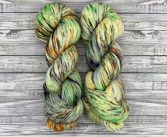 Haunted Pumpkins - Hand Dyed Yarn - Superwash Merino - Fingering Weight - Halloween Yarn - Purple Orange Purple Black Yarn - Knit Crochet