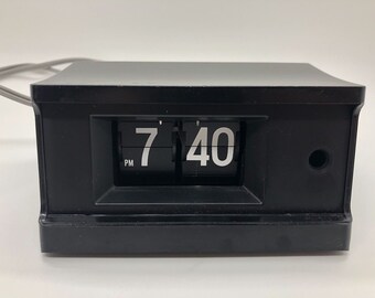Copal Flip Clock - Etsy