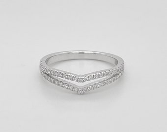 Anel Chevron com Diamante Cultivado em Laboratório: Anel Duplo V em Ouro 14K