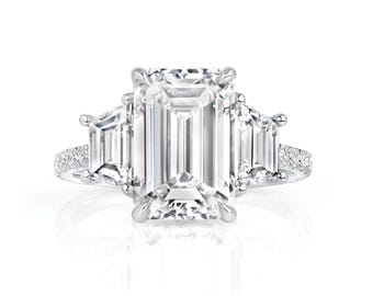 Anel de aniversário de ouro branco 14k com diamante esmeralda CVD