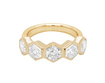 Anel de diamante hexagonal cultivado em laboratório em ouro 14K: aliança Eternity de 2,55 ctw