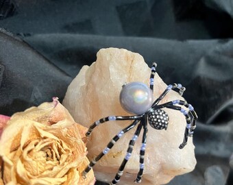 Medium Beaded Spider - Light Purple and Black - Bendable