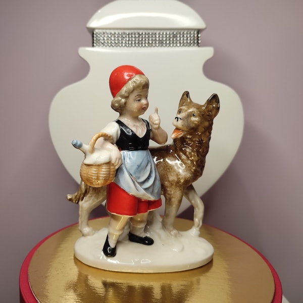 Little Red Riding Hood and wolf porcelain figurine, Germany, Thuringia, Porzellanfabrik Carl Scheidig K.G., 1948 -1955.
