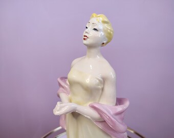 Vintage Porcelain Singer Figurine | 1950s Ukrainian Art | Horodnytsia Porcelain Factory, USSR | Collectible Statuette
