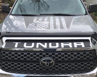 Toyota Tundra hood buldge decal. (2014-2021)