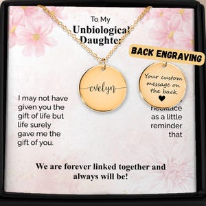 Regalo per la figliastra dalla matrigna: gioielli con iniziali personalizzate e incisione