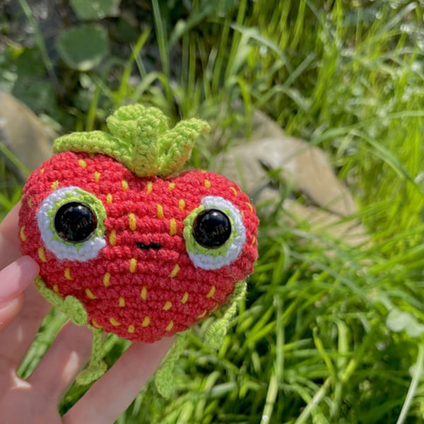 Barry the Strawberry Amigurumi Crochet Pattern *PATTERN ONLY* PDF