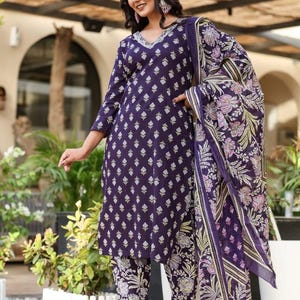 Beautiful Pure Cotton Dresses, Women Pure Cotton Long Straight Kurti Pant And Dupatta Set, Salwar kameez, Kurta set women, women wear kurti