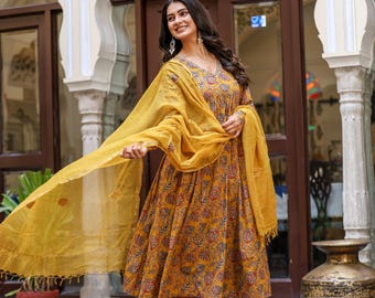Yellow Floral Cotton Print  Anarkali Kurta Pant With Dupatta Set, Ethnic Party Wear Dress