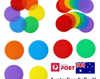 70 x Cerchi segnatappeti da 100 mm di diametro, 5 colori, per l'aula, punti per sedersi, punti, rosso, giallo, arancione, rosa, viola, blu, verde, gancio.