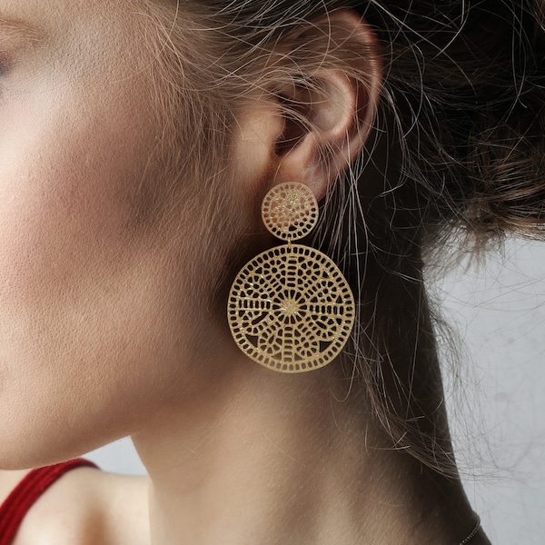 Filigree Post Earrings, Geometric Drop Gold Earrings, Dangle Earrings for Date Night and Prom, Chic Gift for Her