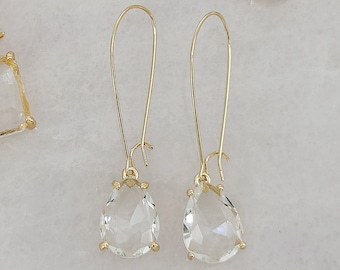 Orecchini pendenti a goccia con taglio a cuscino in oro: un regalo elegante per lei