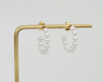 18K Gold Stainless Steel C-Shaped Pearl Hoop Earrings, Elegant Gift for Her, Perfect for Everyday Chic and Special Occasions