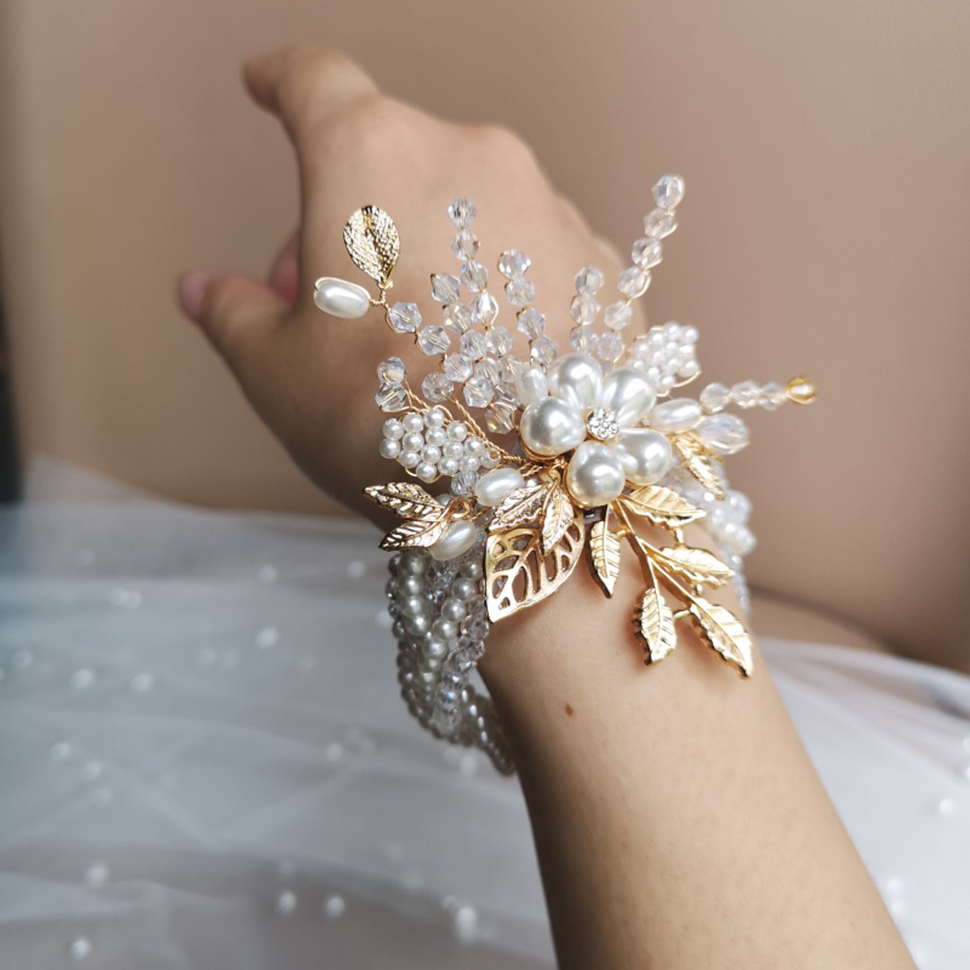 MTLEE 2 Pieces Rhinestone Wrist Corsage Wristlet Bracelet Silk Wrist Flower  with Peal and Diamond for Wedding Bridesmaid Bridal Shower Prom