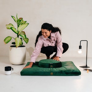 Green Velvet Meditation Cushion Set, Zafu Zabuton, Buckwheat Floor Cushion, Meditation Pillow Set, Large Floor Pillow image 3